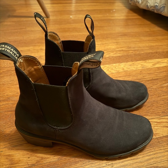 Blundstone BL 1960 Ankle Chelsea Boot Low Heel Black Nubuck Womens AU 7, USW 10 - Picture 6 of 13